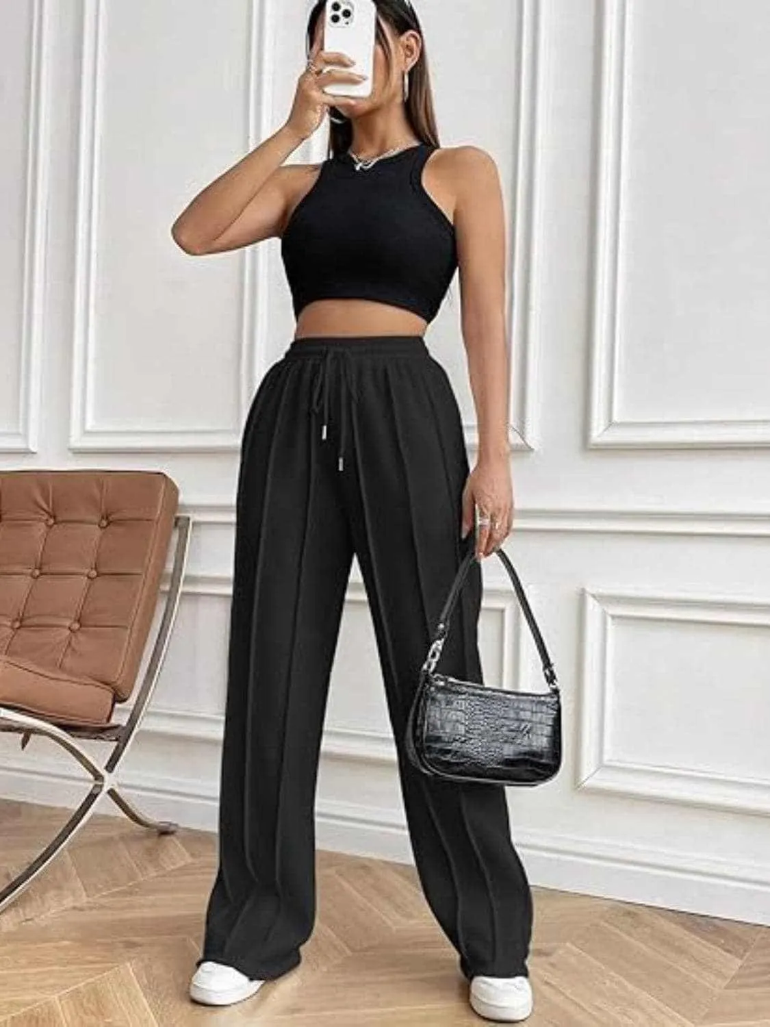 Drawstring wide-leg trousers with pockets