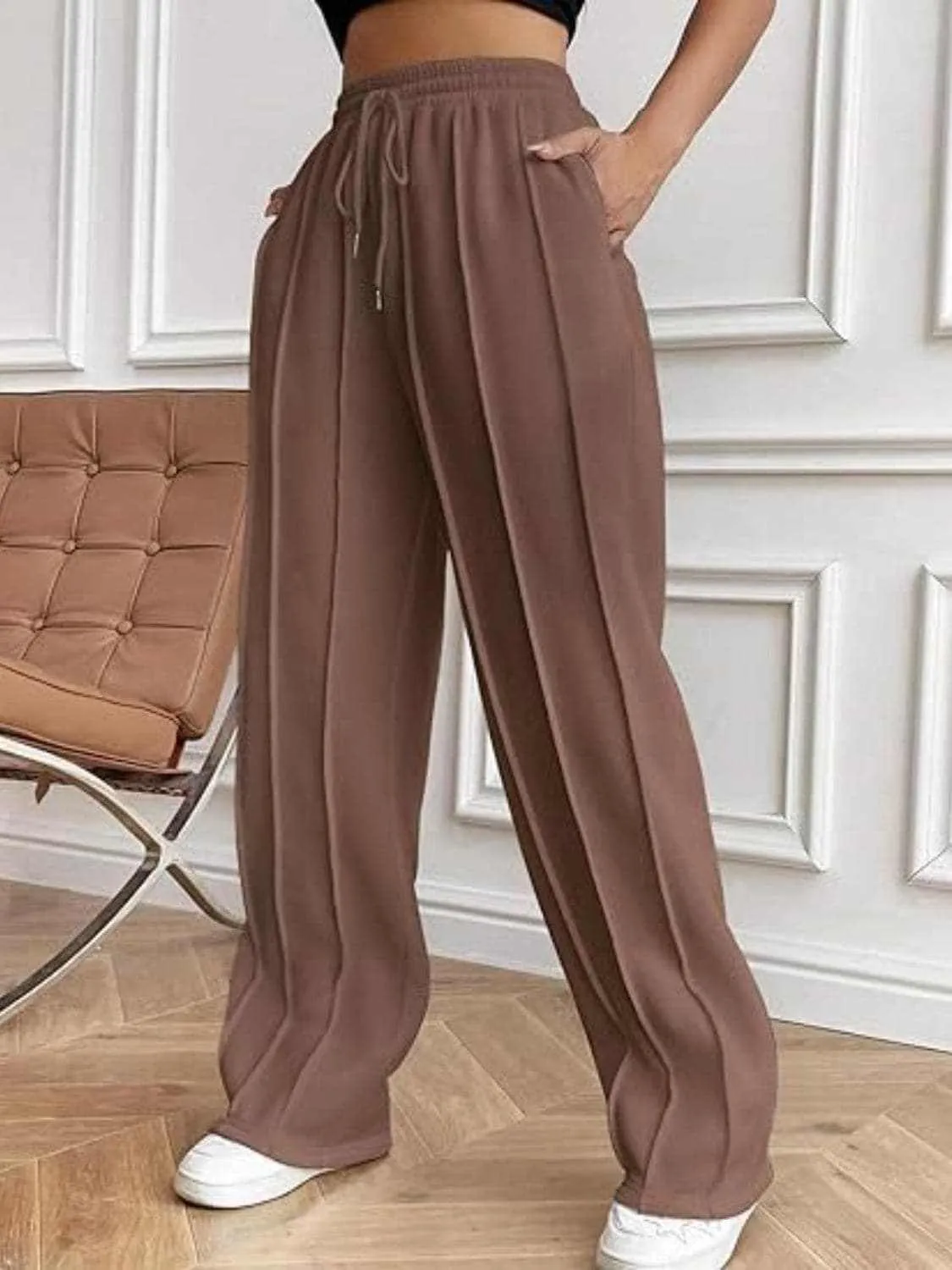 Drawstring wide-leg trousers with pockets